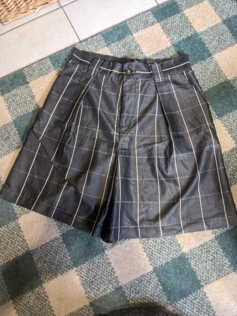 Who What Where Shiny Gunmetal Metallic Checkered Balloon Shorts w/Pleats Sz 10